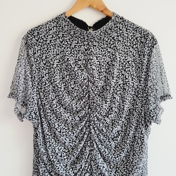 ☀️Forever 21 Black Floral Mesh Dress - Picture 2 of 7